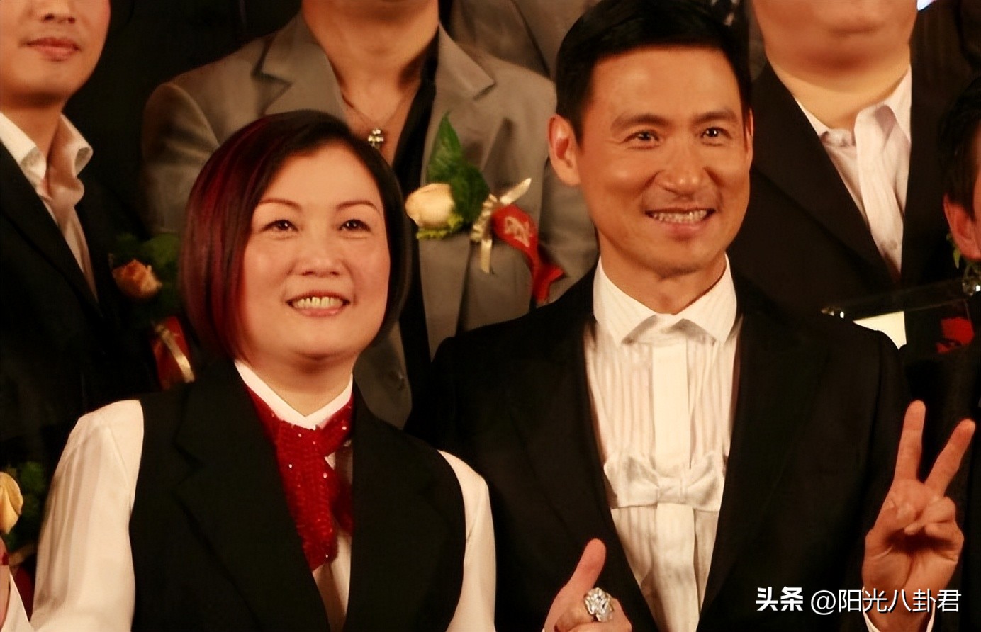 张国荣经纪人陈淑芬故事_香港娱乐圈黑张国荣_张国荣陈淑芬合作历程