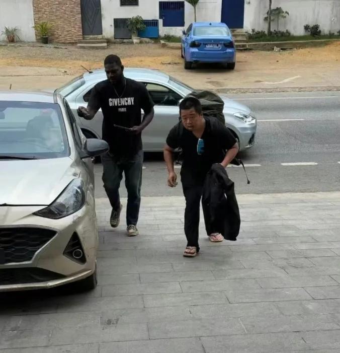 网红圈新玩法_2025网红圈趋势_抖音热点高科技明星,