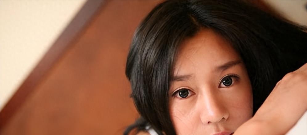 张小雨 裸模 人体摄影_中国女明星人体艺术