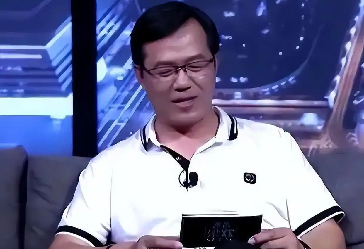 又一对明星离婚互爆黑料,_卓伟爆料男星离婚 内幕消息 靳东吴奇隆绯闻